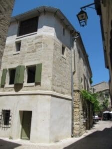 Arrival in Uzès