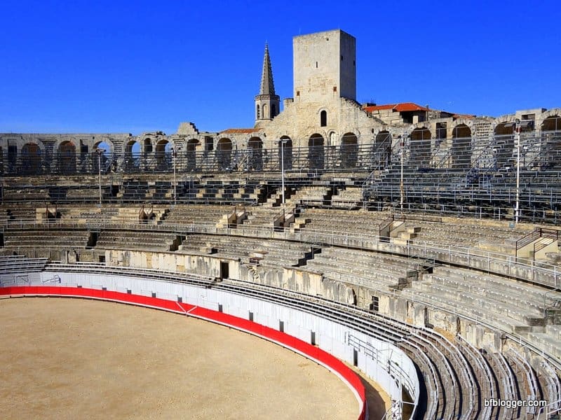 Uzes Day Trip