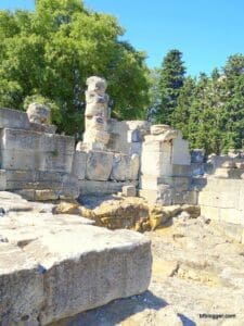 Uzes Day Trip