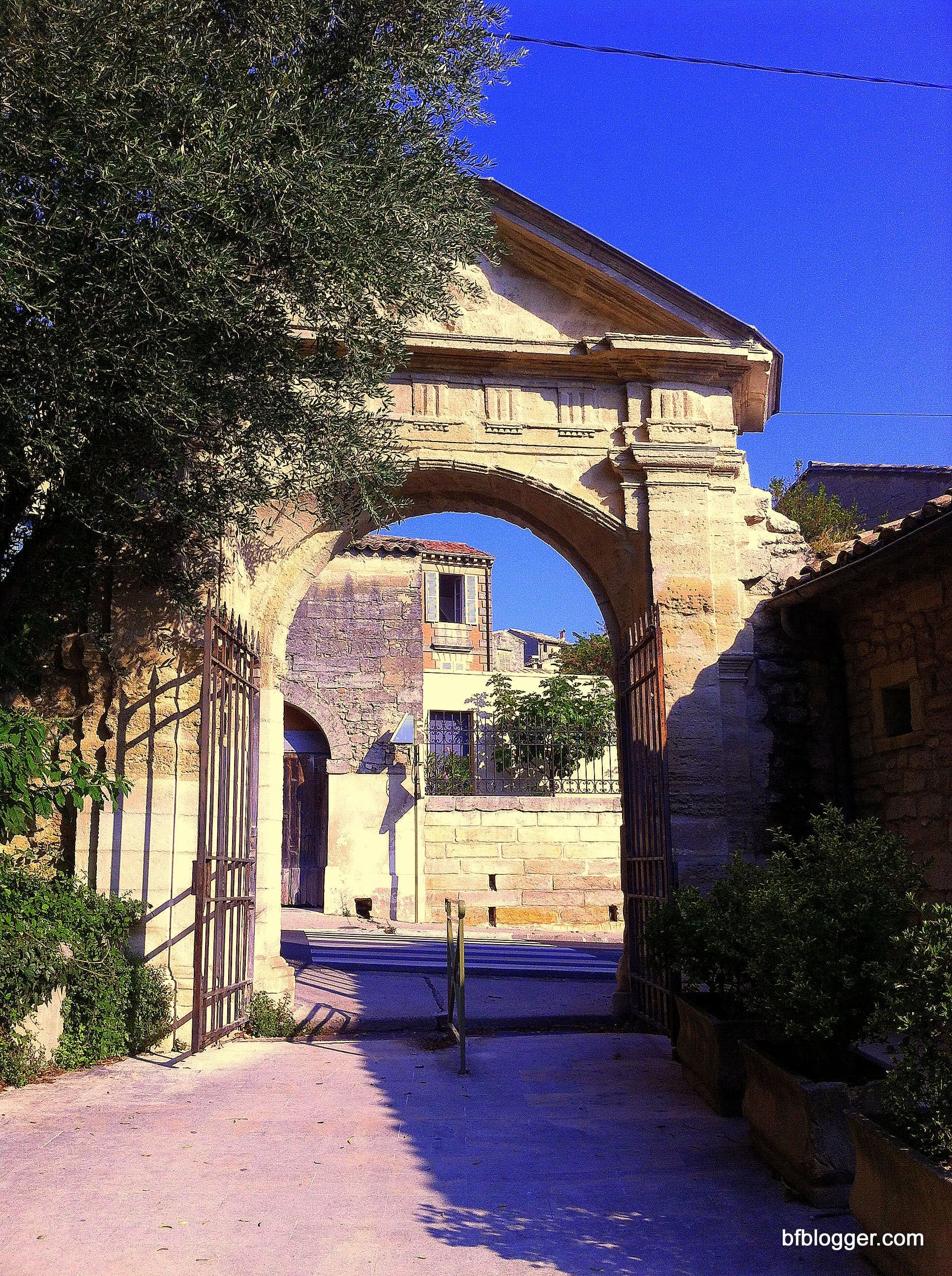 Entrance to the city park in Uzes