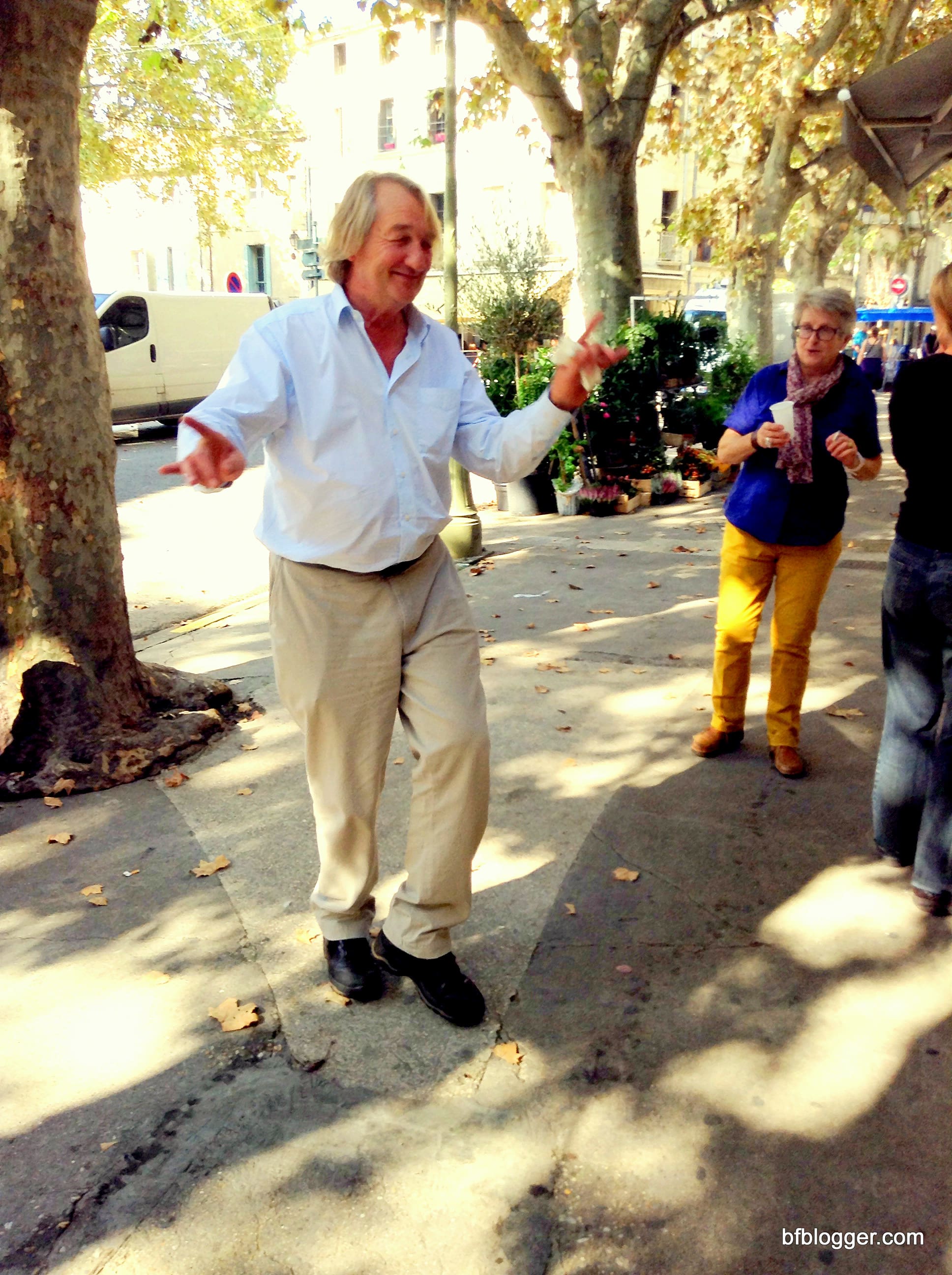 local artists in Uzes