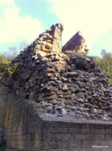 Remnants of the aqueduct 