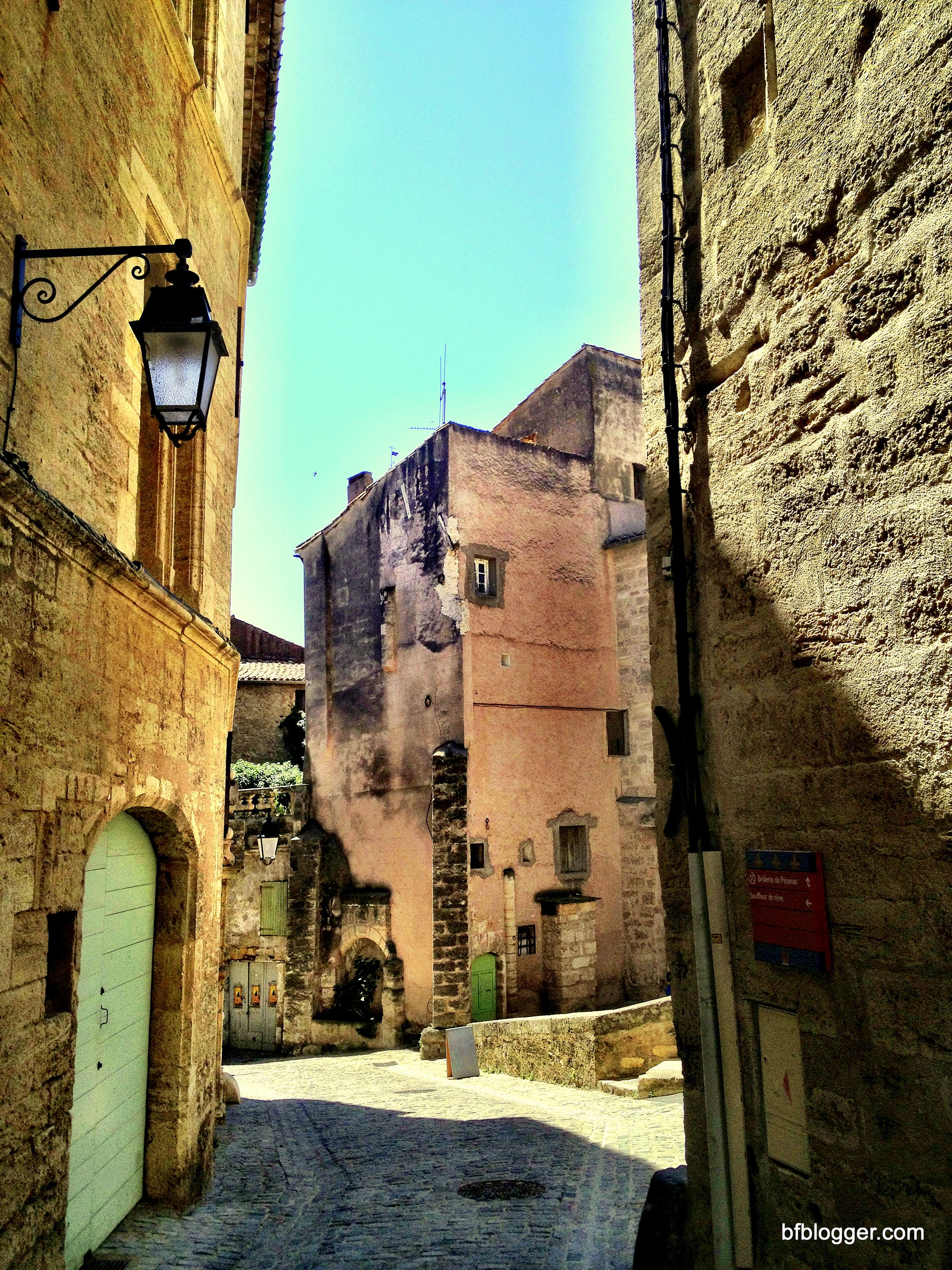 Saturday market in Pézenas