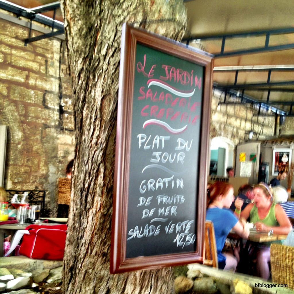 Saturday market in Pézenas