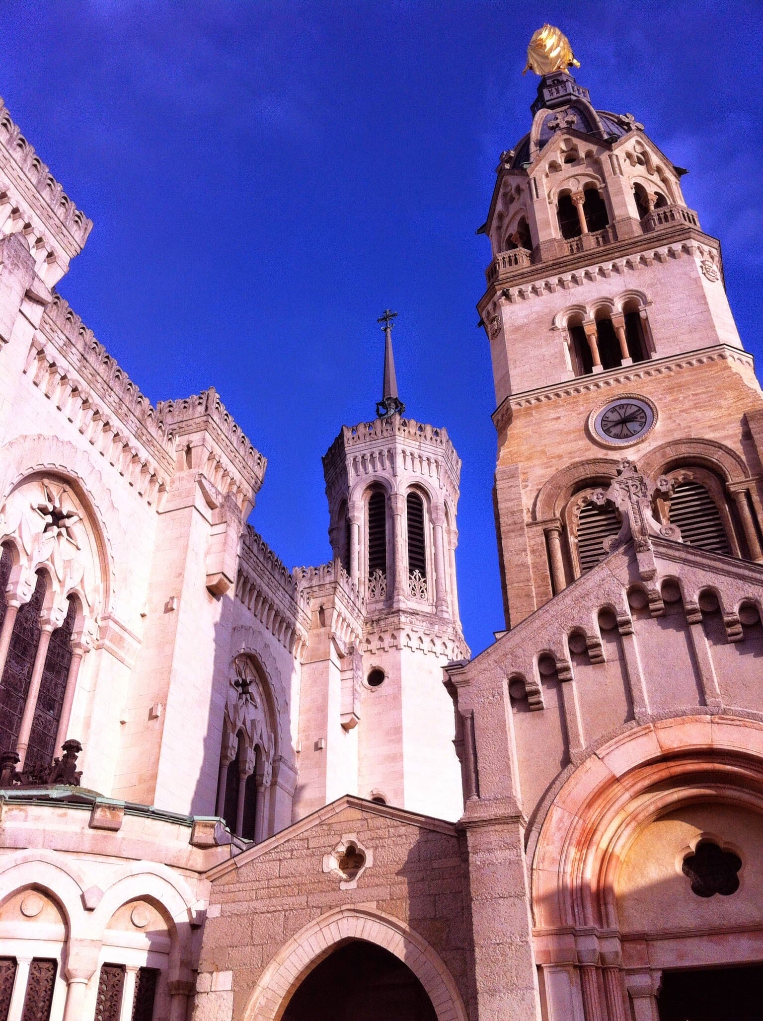 Brilliant Churches, Temples and Mosques Brilliant Churches, Temples and Mosques