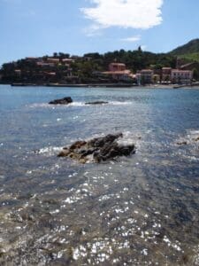 vacation ideas traveling alone
