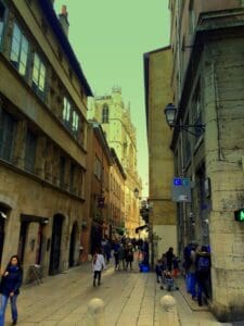 Lyon Behind Closed Doors