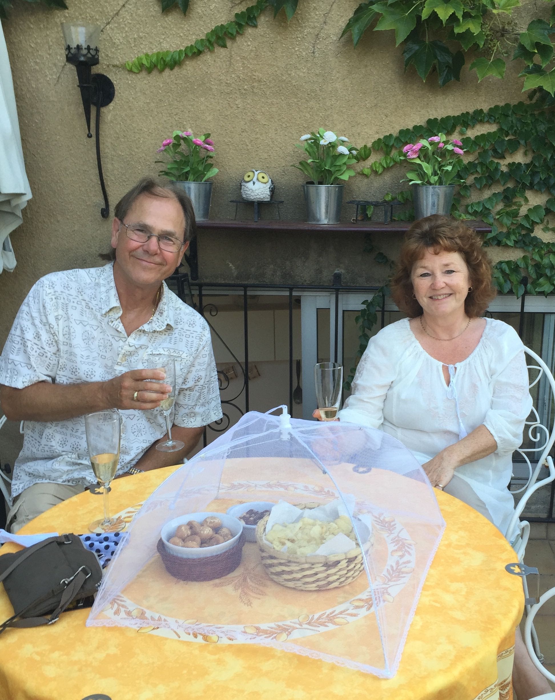 Sue and Robin enjoying a happy day in Uzes