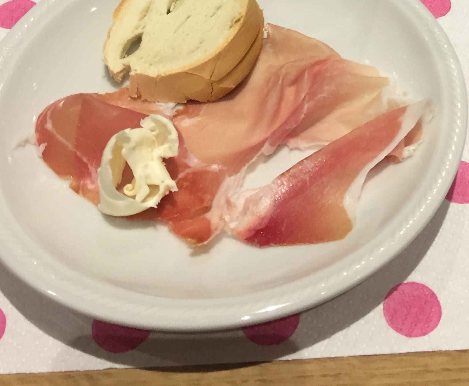 Yes! It's OK to use your fingers to eat this antipasto. 