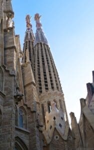 get to france via barcelona