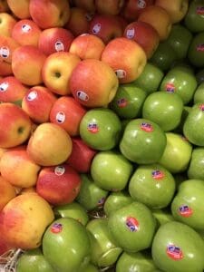 apples in paris