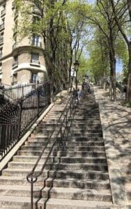 Travel Guide France 5 to do's in Montmartre