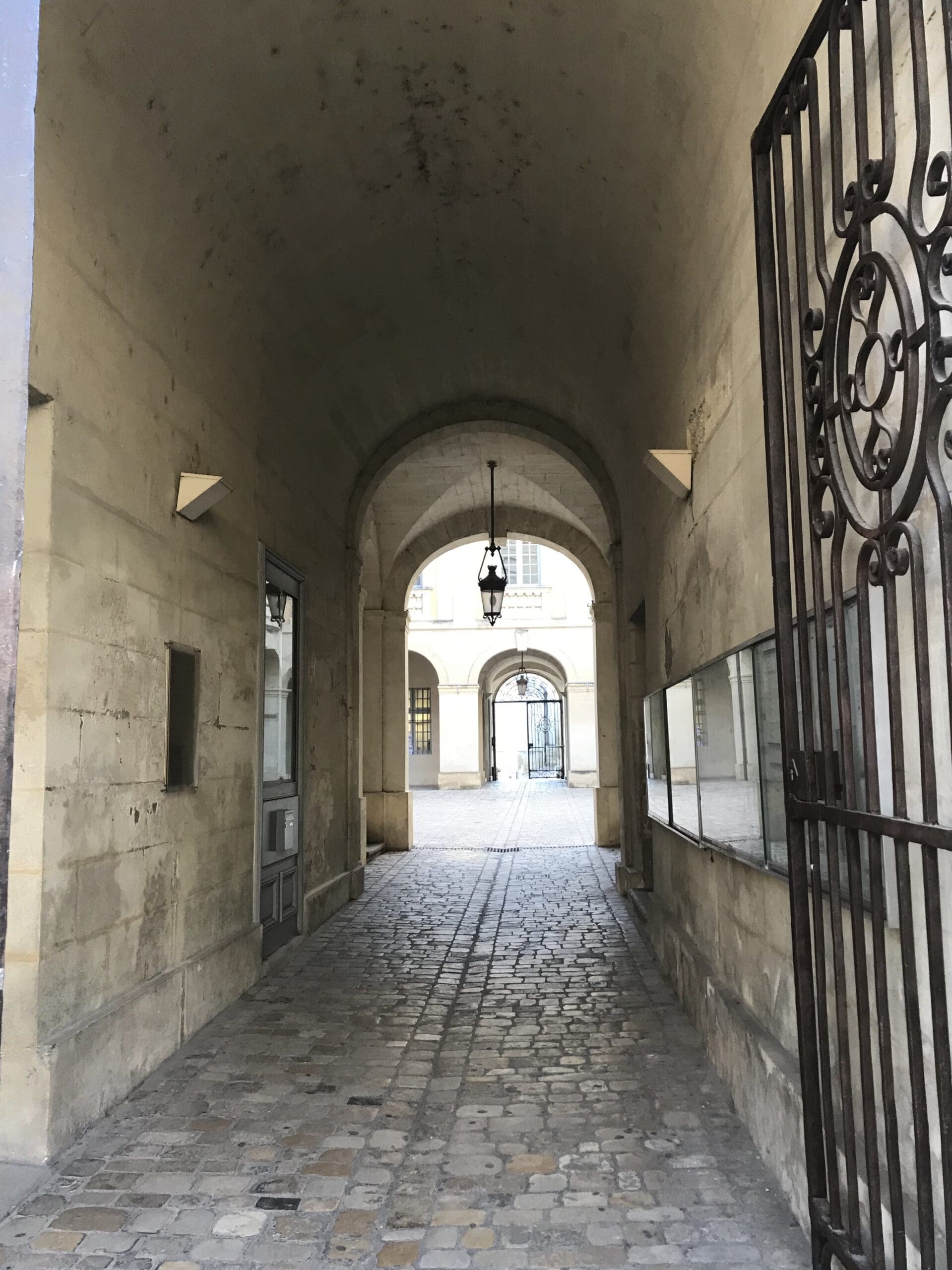 Walk in Uzès