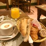 bread etiquette in France